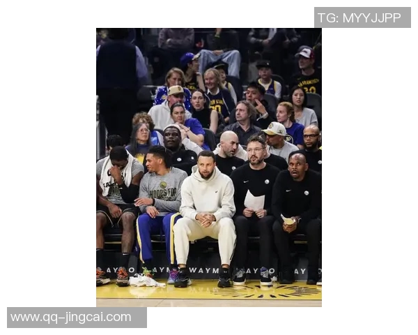 库里晒图热情欢迎新队友兄弟同框合影期待成真瞬间